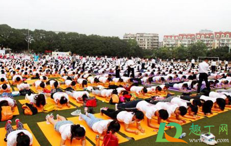 宝宝做平板支撑5秒倒下怎么回事(小孩做平板支撑很厉害)