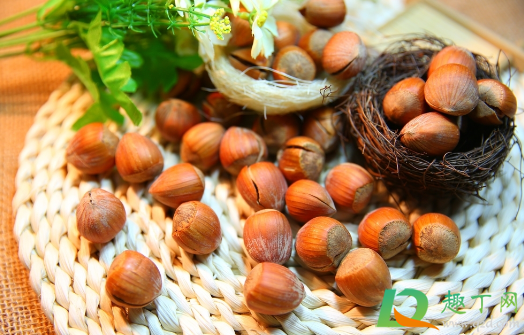 野生生榛子有点苦正常吗(野生榛子生吃怎么有点苦)