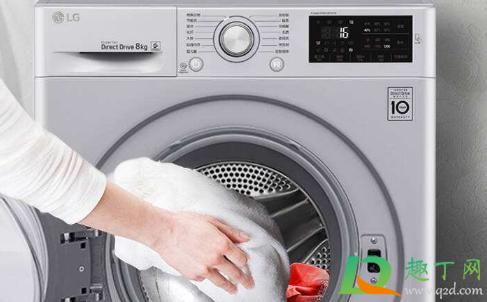 裤子被漂渍液褪色怎么解决(裤子被汗渍拿掉色怎么办) 裤子被漂渍液褪色怎么解决(裤子被汗渍拿掉色怎么办)