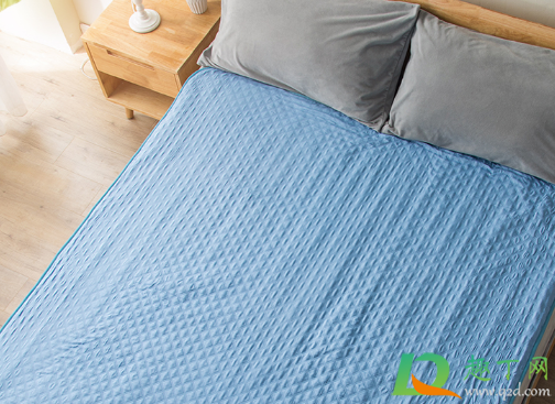 电褥子插一天一宿会着火不(电褥子来一天一宿能不能失火)