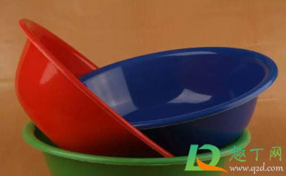 塑料盆黄了用什么洗好(塑料脸盆发黄怎么清洗) 塑料盆黄了用什么洗好(塑料脸盆发黄怎么清洗)