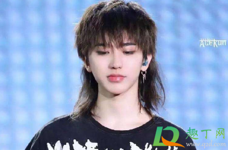 剪一个鲻鱼发型多少钱(鲻鱼头剪发多少钱) 剪一个鲻鱼发型多少钱(鲻鱼头剪发多少钱)