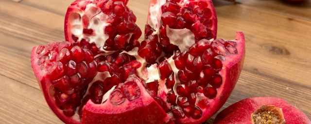 石榴的营养价值(石榴的营养价值及副作用)