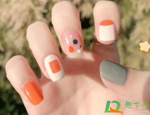 2020秋冬做什么美甲好看显白(美甲图片2020新款式冬季显白长款) 2020秋冬做什么美甲好看显白(美甲图片2020新款式冬季显白长款)