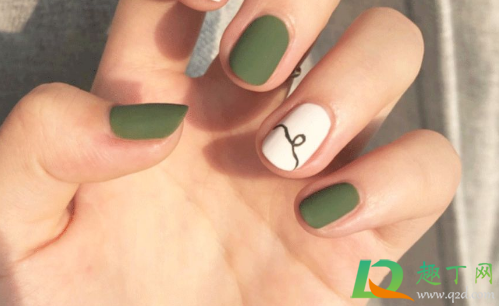 2020秋冬做什么美甲好看显白(美甲图片2020新款式冬季显白长款) 2020秋冬做什么美甲好看显白(美甲图片2020新款式冬季显白长款)