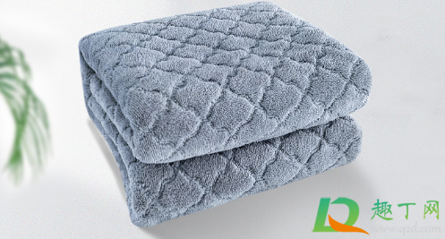 电热毯被尿湿能用吹风机吹干吗(电热毯被打湿用吹风机) 电热毯被尿湿能用吹风机吹干吗(电热毯被打湿用吹风机)