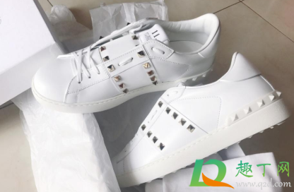 小白鞋边缘发黄怎么处理(小白鞋的鞋边发黄怎么处理)