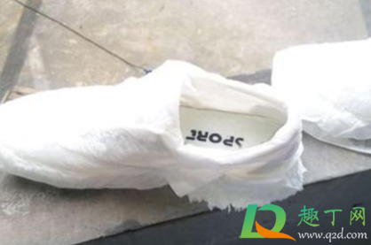 小白鞋边缘发黄怎么处理(小白鞋的鞋边发黄怎么处理) 小白鞋边缘发黄怎么处理(小白鞋的鞋边发黄怎么处理)