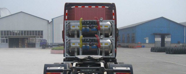 半挂车怎么倒车(半挂车怎么倒车能学得快)