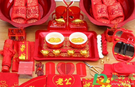 陪嫁和压箱底的钱是一回事吗(压箱底钱是嫁妆吗)