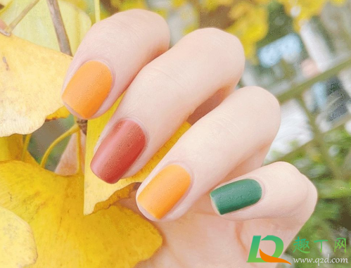 2020秋冬做什么美甲好看显白(美甲图片2020新款式冬季显白长款)