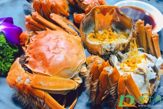 蒸螃蟹放什么东西好(蒸螃蟹要放什么东西)