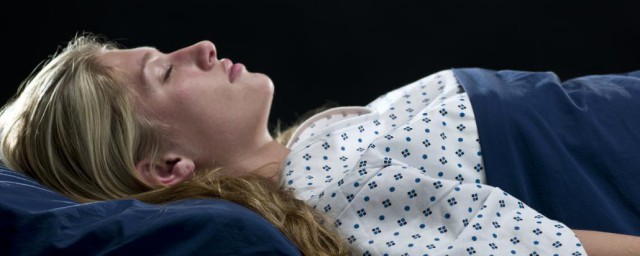 格拉斯哥评分法简介(简述格拉斯哥评分法评分标准)