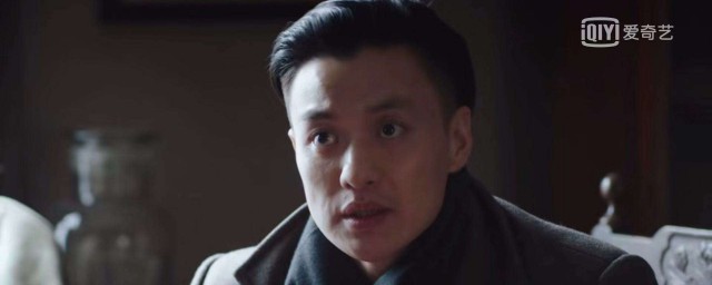 有有关他的介绍吗(给他介绍介绍)