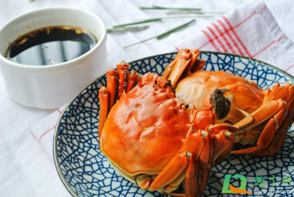 螃蟹除了吃蟹黄还能吃什么(螃蟹除了蟹黄还有黄黄的是什么能吃吗)