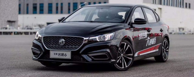 有车的人开车常见需要加速减速(开车需要减速的地方)