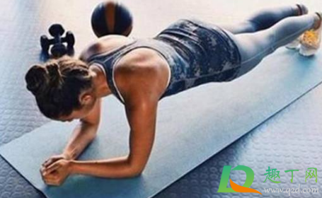 宝宝做平板支撑5秒倒下怎么回事(小孩做平板支撑很厉害) 宝宝做平板支撑5秒倒下怎么回事(小孩做平板支撑很厉害)