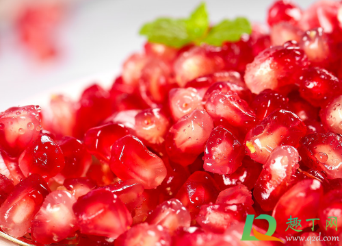 吃石榴要不要吐籽(吃石榴要吐籽不?) 吃石榴要不要吐籽(吃石榴要吐籽不?)