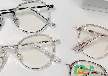 网上配眼镜怎么验光(网上买眼镜如何验光)