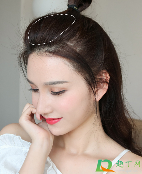 假发片一卡好还是二卡好(假发片一卡是什么意思)