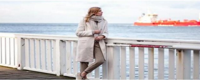 一百三十斤穿衣搭配(一百三十斤穿什么衣服好看)