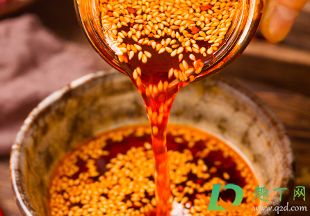 自己做的油泼辣子瓶壁有点发霉了可以吃吗(油泼辣子会发霉吗)