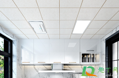 厨房吊顶上面需要贴瓷砖吗(厨房吊顶是安装在瓷砖上面吗)