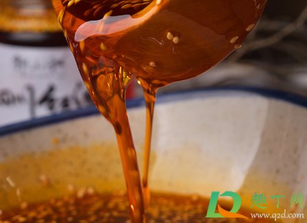 油泼辣子油温一般烧到多少(油泼辣子的热油温度)