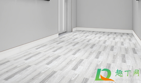 沙发后面要贴踢脚线吗(床头后面的踢脚线要不要贴) 沙发后面要贴踢脚线吗(床头后面的踢脚线要不要贴)