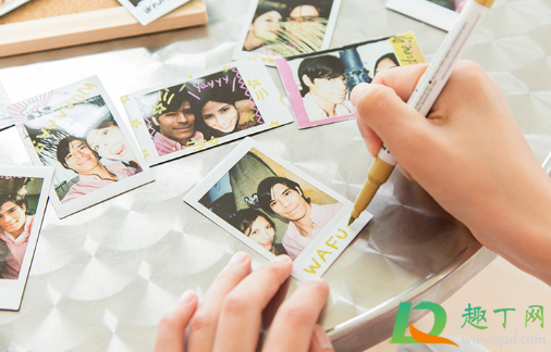 拍立得相纸撕开了还能用吗(拍立得相纸拍完后怎么撕开么)