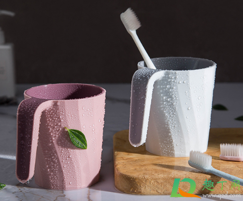 牙缸多长时间换一次(刷牙缸多久换一次)