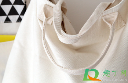 帆布包可以用热水洗吗(帆布包能机洗吗)