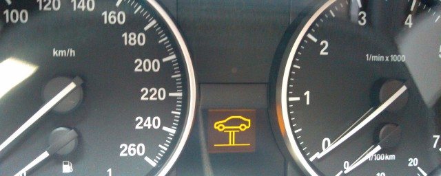 一年保养一次(汽车为什么一年保养一次)