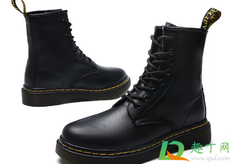 马丁靴压脚背是鞋垫高吗(马丁靴压脚背是买小的原因吗)