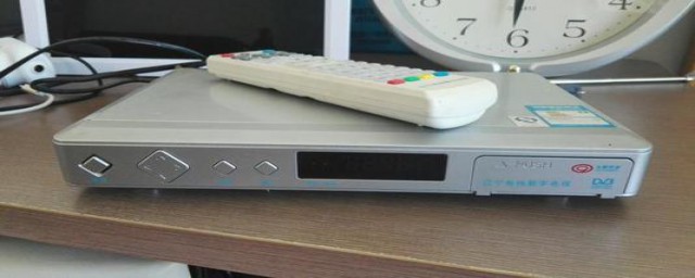 数字电视普通机顶盒能连接电脑显示屏方法(电脑显示屏如何连接网络电视机顶盒)