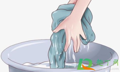 洗衣服用清水洗得干净吗(洗完衣服还要用清水) 洗衣服用清水洗得干净吗(洗完衣服还要用清水)