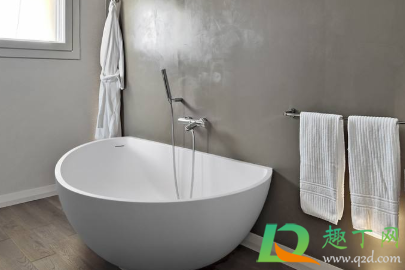 洗浴缸可以用84吗(浴缸能用84消毒液洗吗) 洗浴缸可以用84吗(浴缸能用84消毒液洗吗)