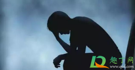 为什么抑郁症的人喜欢玩手机(如果真是抑郁症患者,还喜欢玩手机吗) 为什么抑郁症的人喜欢玩手机(如果真是抑郁症患者,还喜欢玩手机吗)