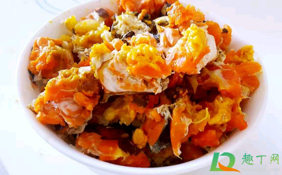 蟹黄颜色怎么不一样(蟹黄的颜色为什么是棕色的)