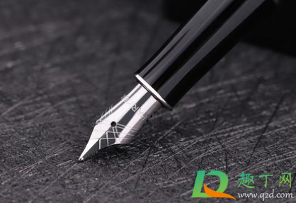 手沾到钢笔墨水怎么洗掉(手沾上钢笔墨水怎么清洗) 手沾到钢笔墨水怎么洗掉(手沾上钢笔墨水怎么清洗)