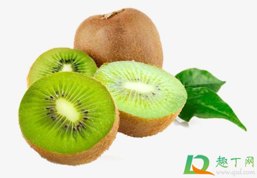 猕猴桃放纸箱熟的快还是放地上(猕猴桃放在哪里容易熟透些)