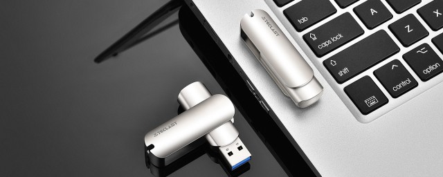 用u盘重装系统教程详述(用u盘系统重装步骤)