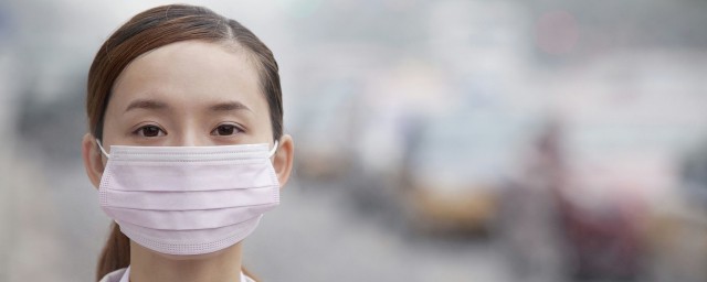 根据使用环境不同更换时间不同