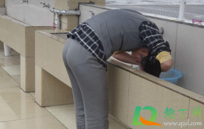 洗头一般几天一次最好(洗头发几天一次最好)