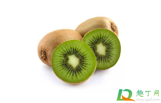 猕猴桃在太阳下催熟还是阴凉处催熟(猕猴桃在热的地方更容易催熟)
