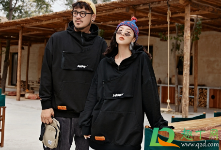 男朋友着急领证是想住一起吗(领证后男朋友想让我去他家住)