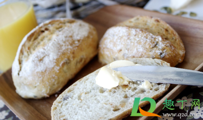 烘焙黄油用有盐还是无盐(做甜点用的黄油是无盐的还是有盐的) 烘焙黄油用有盐还是无盐(做甜点用的黄油是无盐的还是有盐的)