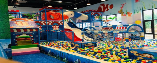 哪些场地适合做室内儿童游乐园(儿童室内游乐场内的各种好玩的游乐设施)