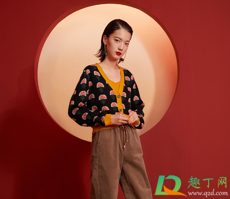 针织衫被染色能洗掉吗(针织衫被染色去除的小妙招)