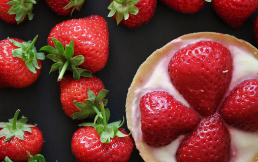 刚买的草莓为什么提回去就烂了(草莓买的时候好,拿回家就是烂的)